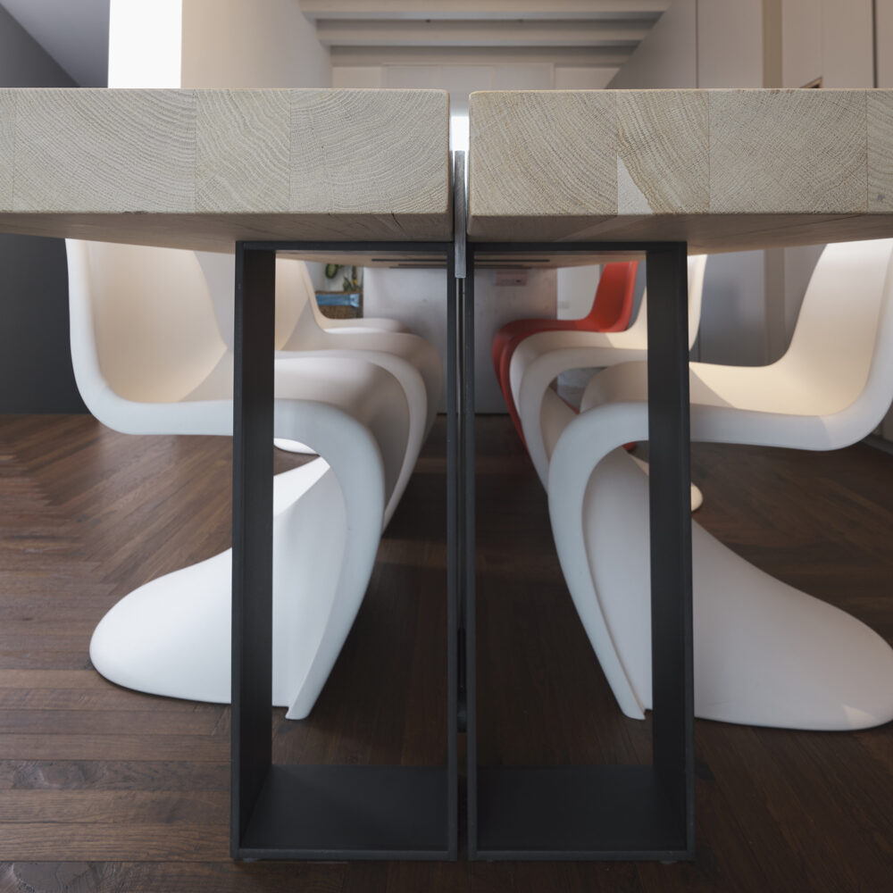 Tavolo in legno di rovere